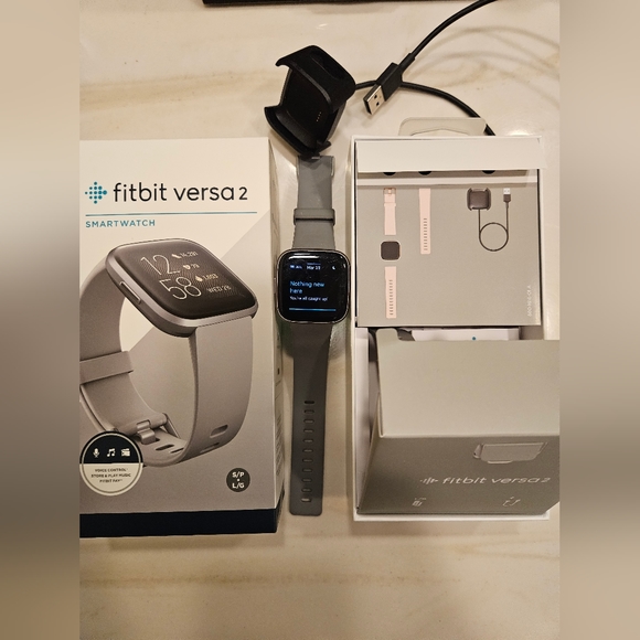Fitbit versa 2 - Picture 1 of 2